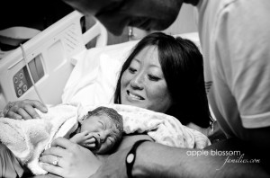 Read more about the article North Shore Baby | Vancouver Doula and Birth Photographer