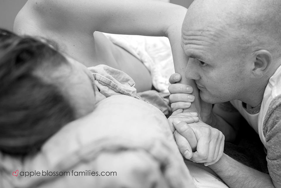 Read more about the article Vancouver Homebirth | Doula and Birth Photographer