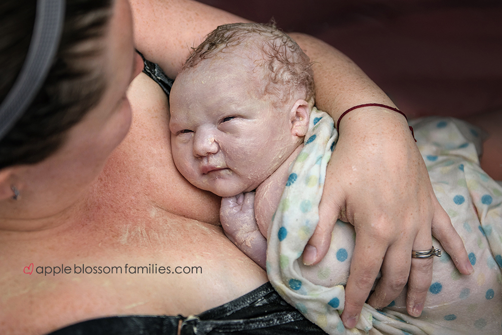 Read more about the article Born at Home | Vancouver Birth Photographer